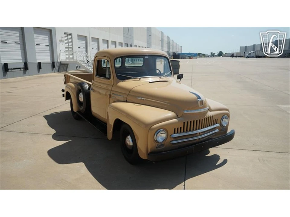 1951 International - Image 20 of 31