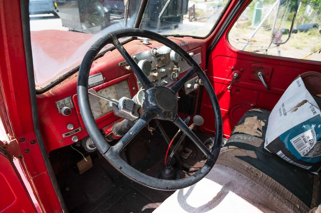 1951 International - Image 11 of 21
