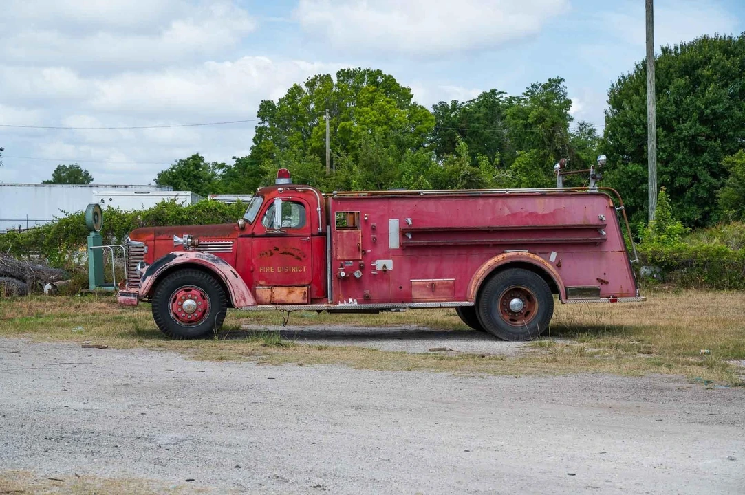 1951 International - Image 2 of 21