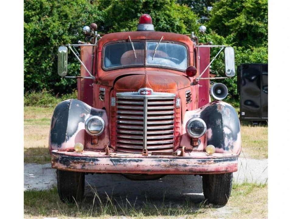 1951 International - Image 4 of 10