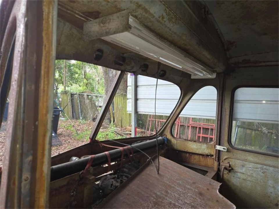 1951 International - Image 5 of 6