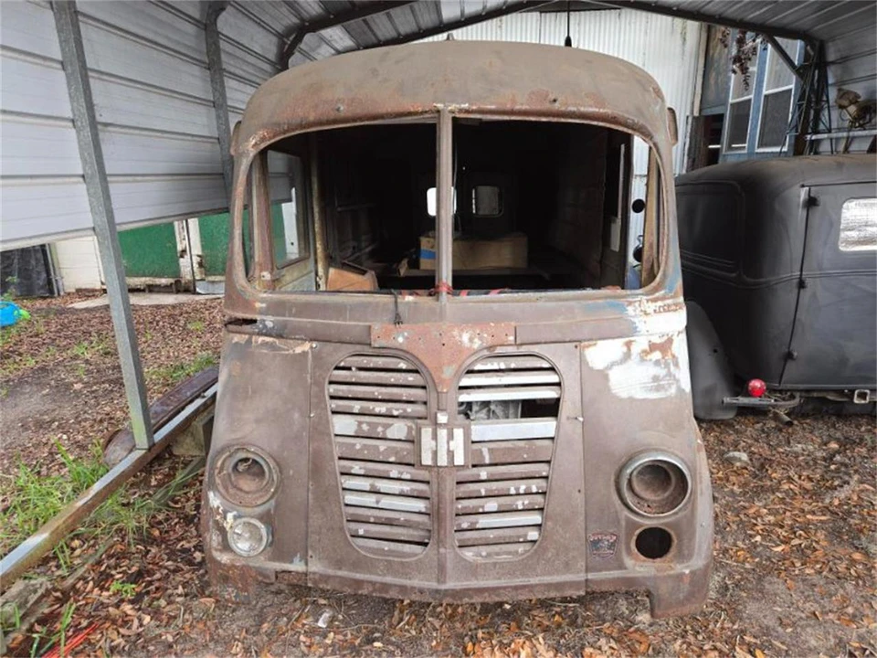 1951 International - Image 4 of 6