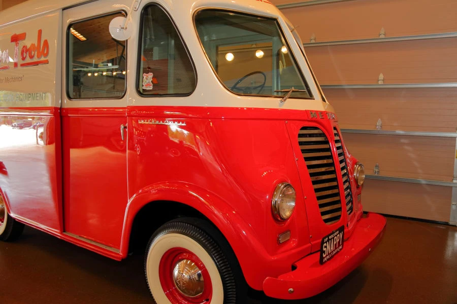 1951 International - Image 10 of 26