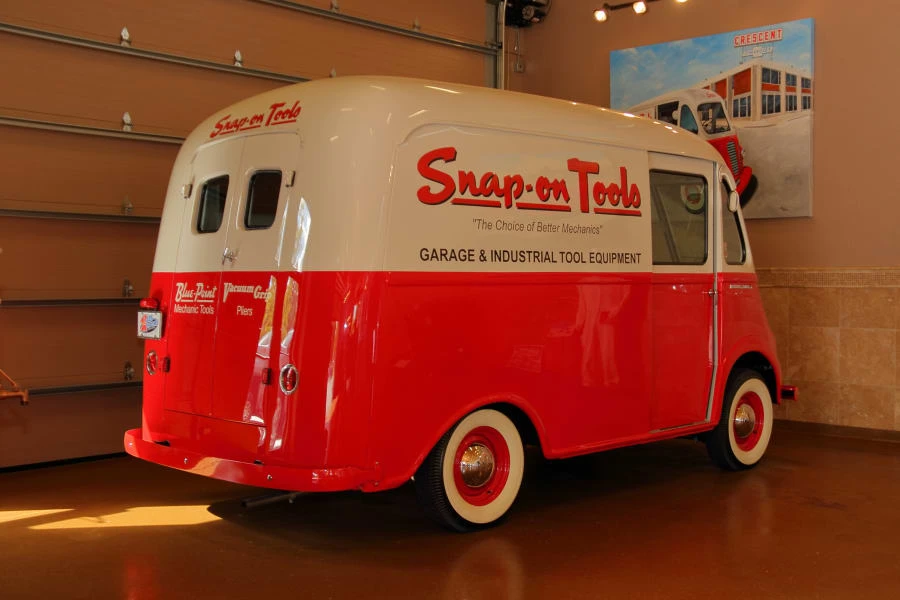 1951 International - Image 3 of 26