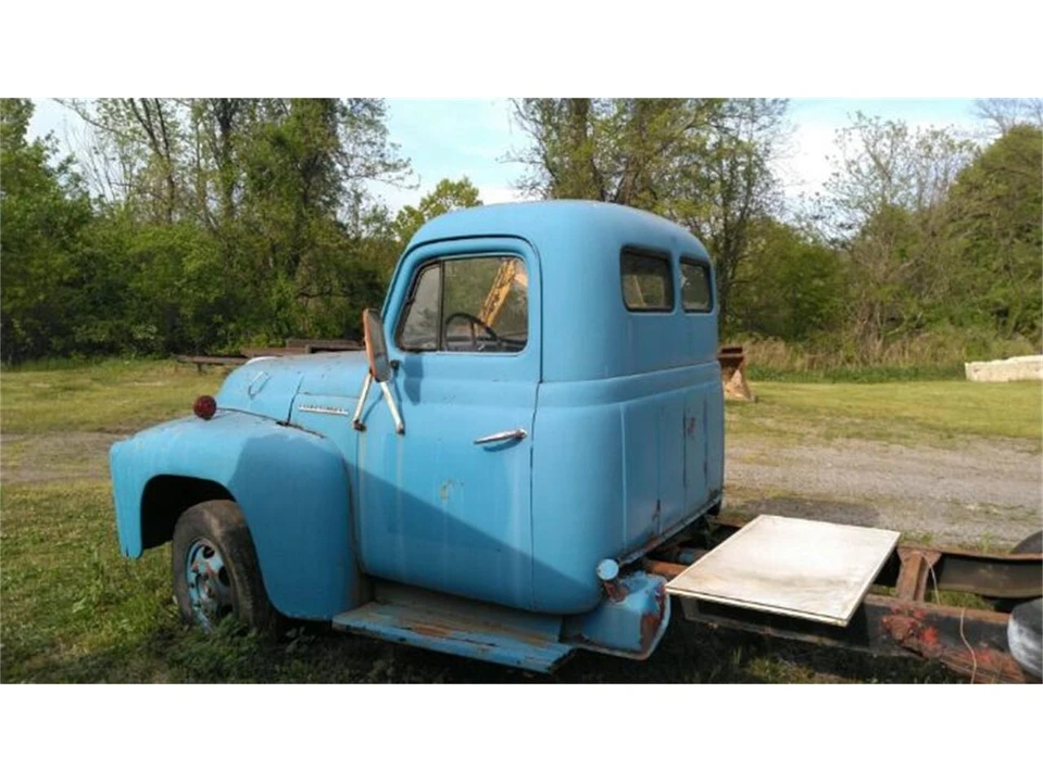 1951 International - Image 3 of 5