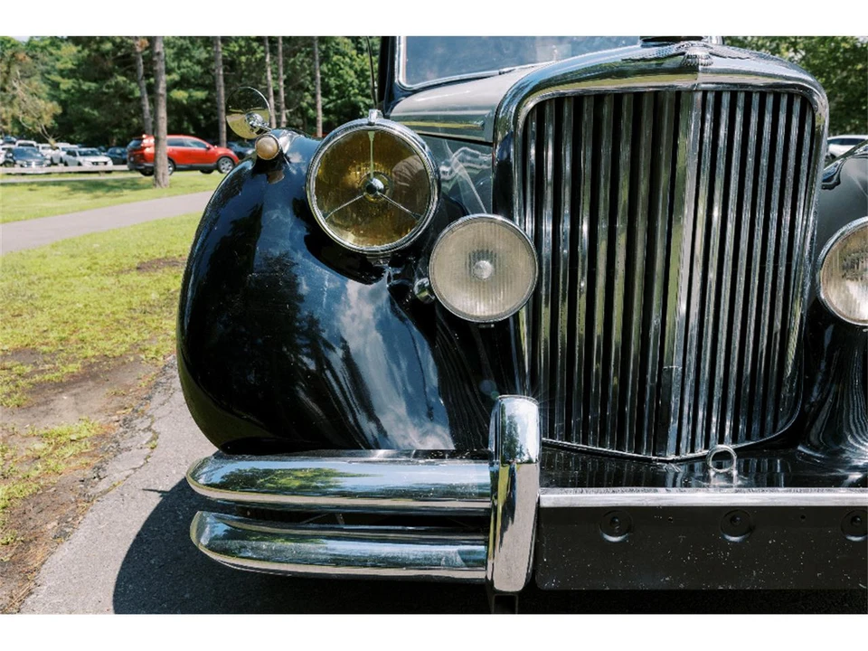 1951 Jaguar Mark V - Image 8 of 26