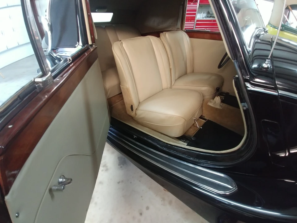 1951 Jaguar Mark V - Image 18 of 21