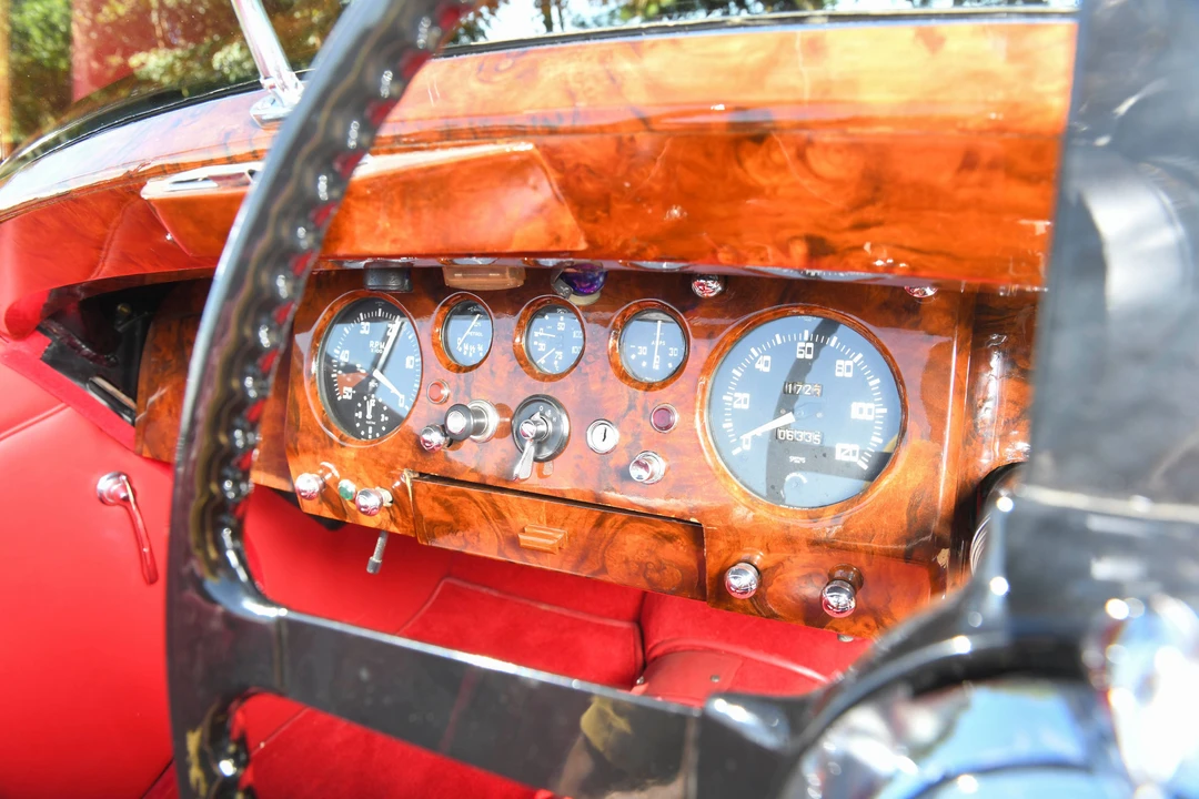 1951 Jaguar Mark V - Image 7 of 31