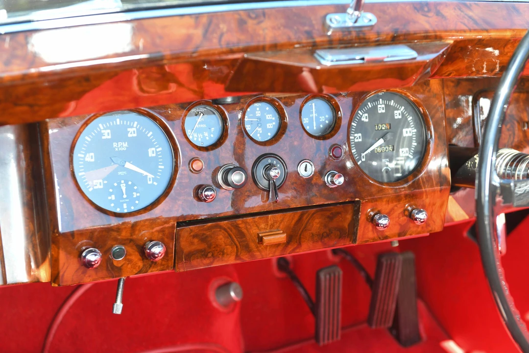 1951 Jaguar Mark V - Image 14 of 31