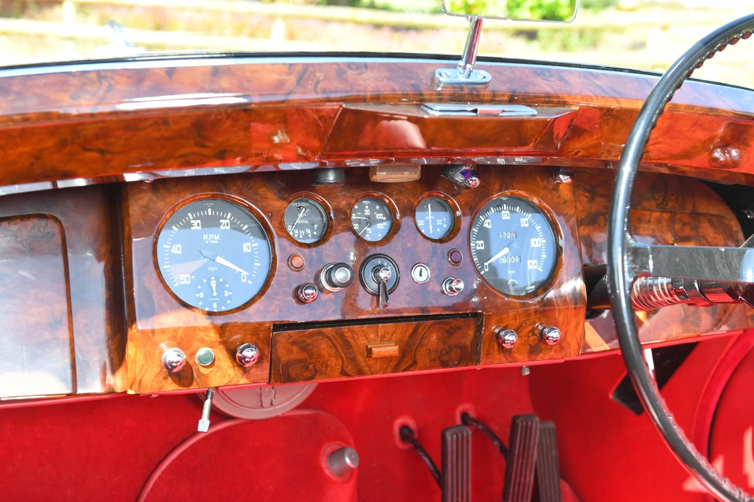 1951 Jaguar Mark V - Image 17 of 31