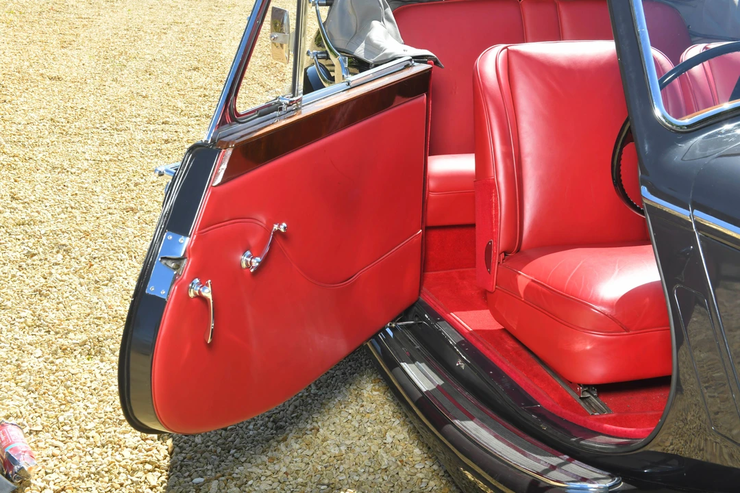1951 Jaguar Mark V - Image 9 of 31