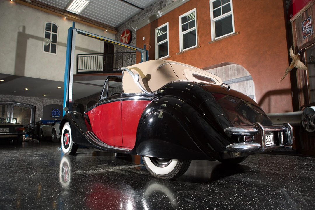1951 Jaguar Mark V - Image 14 of 16
