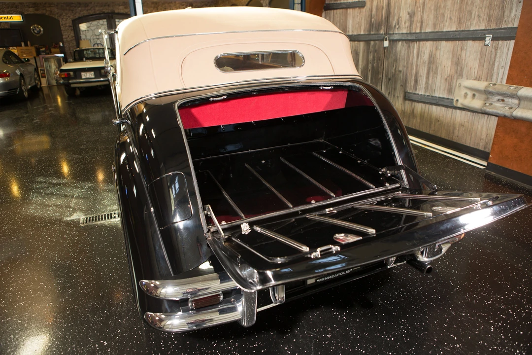 1951 Jaguar Mark V - Image 13 of 16