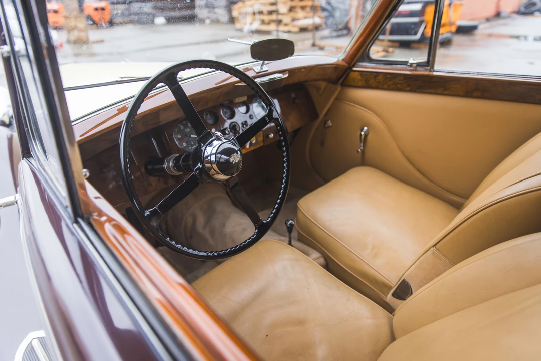 1951 Jaguar Mark V - Image 13 of 31