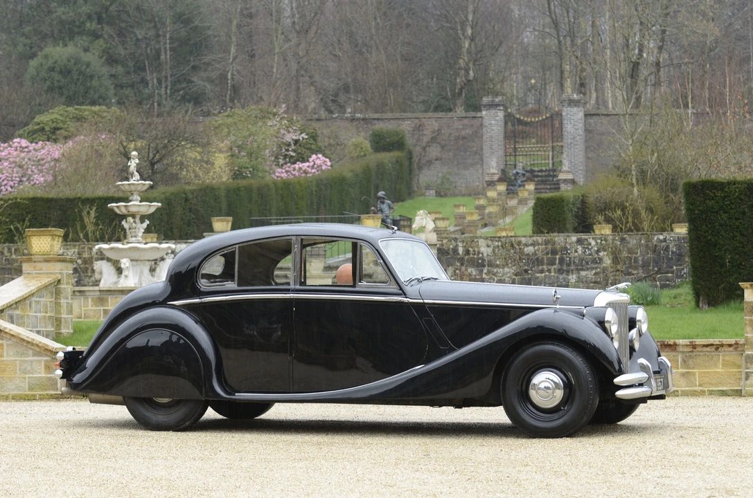 1951 Jaguar Mark V - Image 2 of 5
