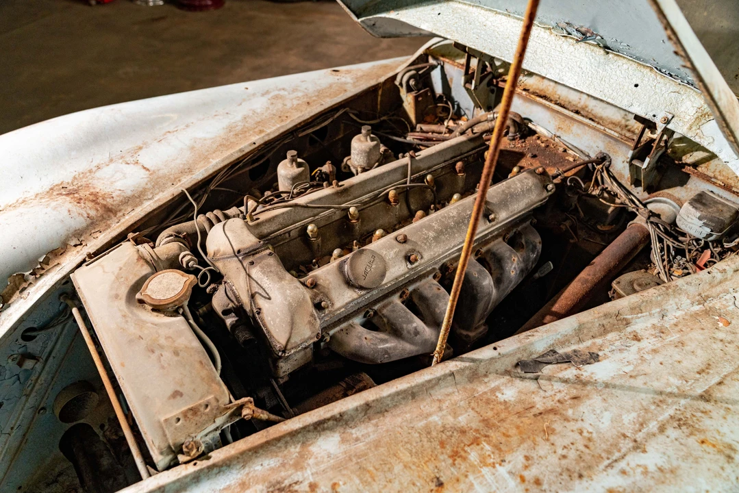 1951 Jaguar XK120 FHC Coupe - Image 27 of 31