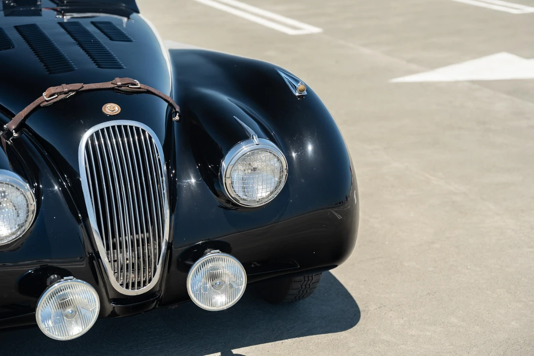 1951 Jaguar XK - Image 9 of 31
