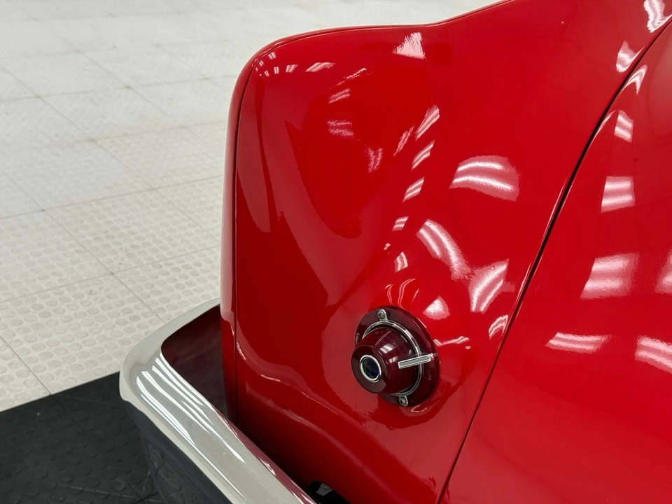 1951 Kaiser - Image 18 of 21