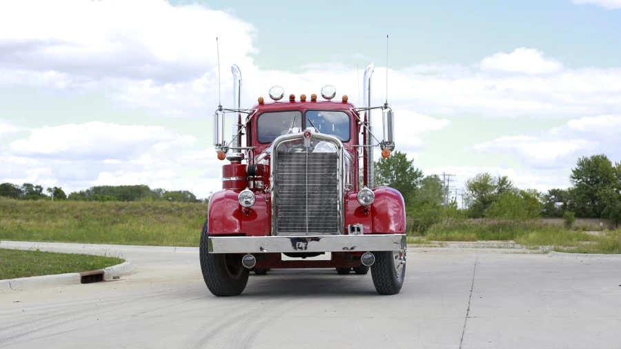 1951 Kenworth - Image 3 of 10