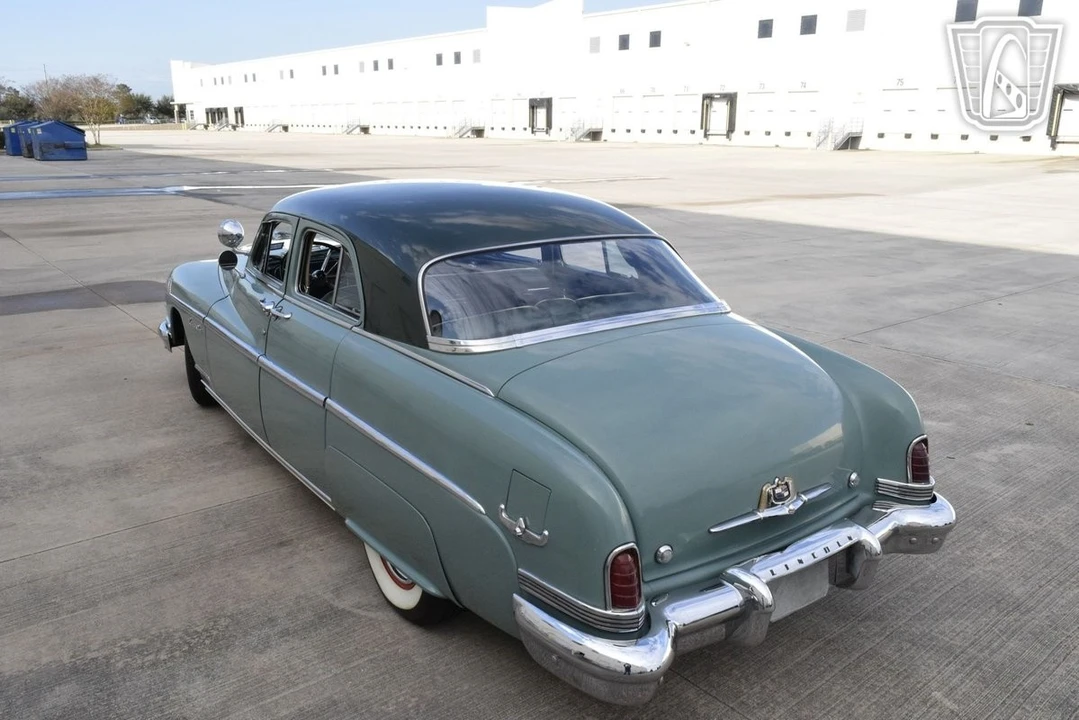 1951 Lincoln Cosmopolitan - Image 8 of 21