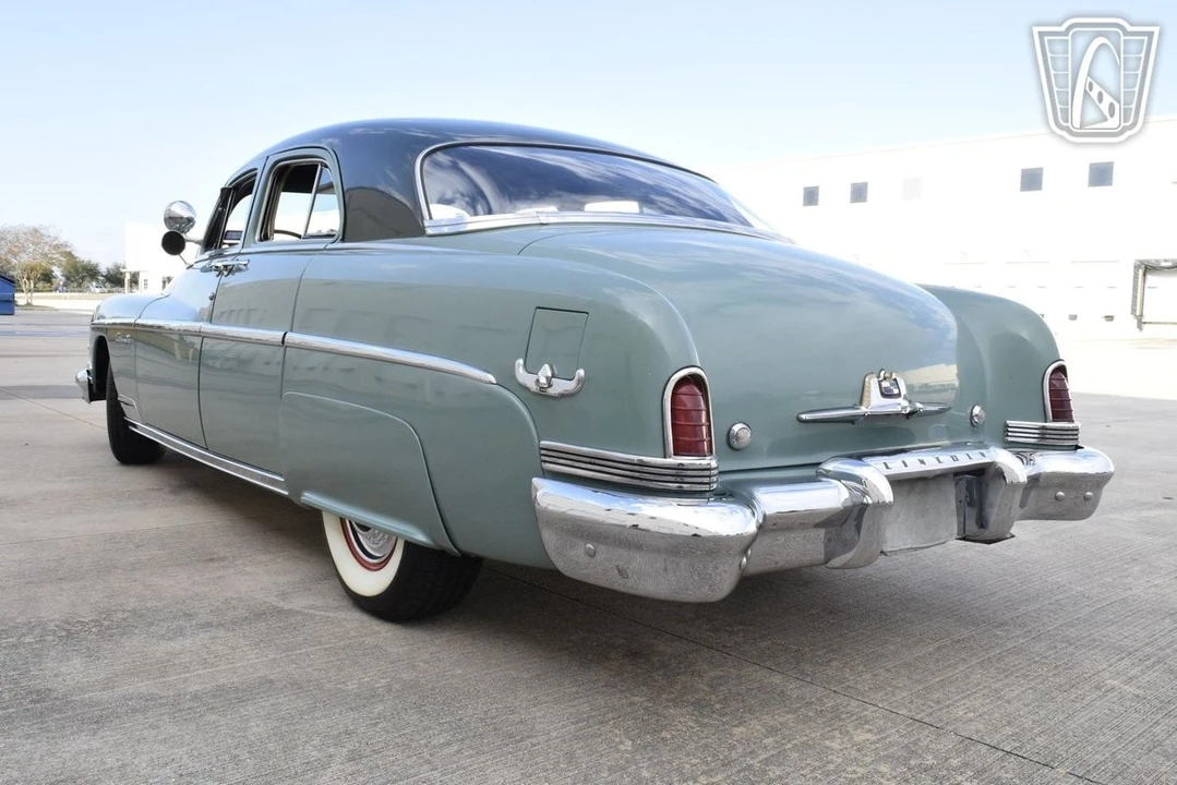1951 Lincoln Cosmopolitan - Image 10 of 21