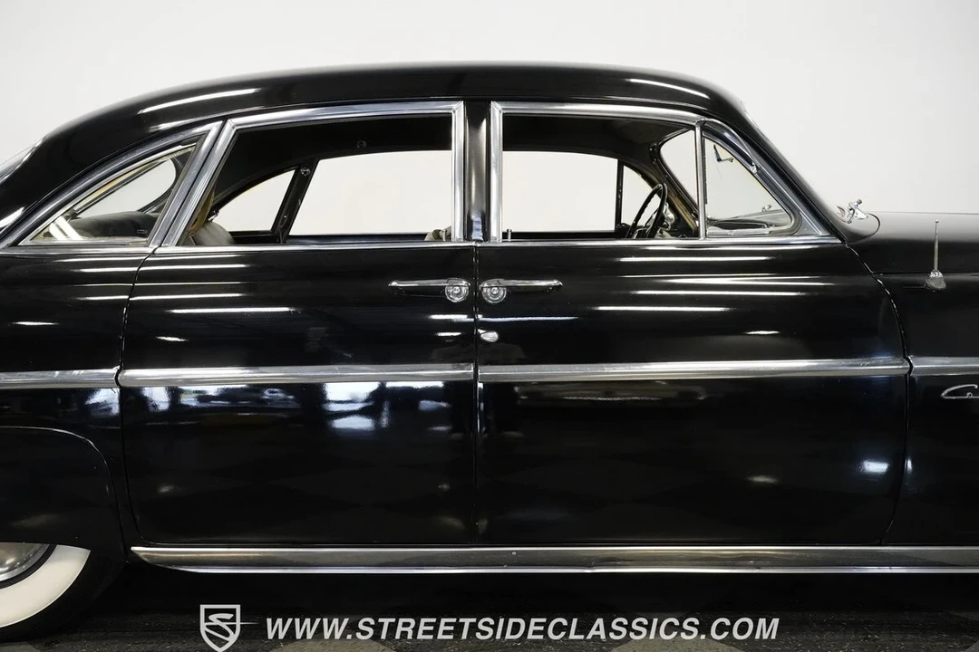 1951 Lincoln Cosmopolitan - Image 17 of 21