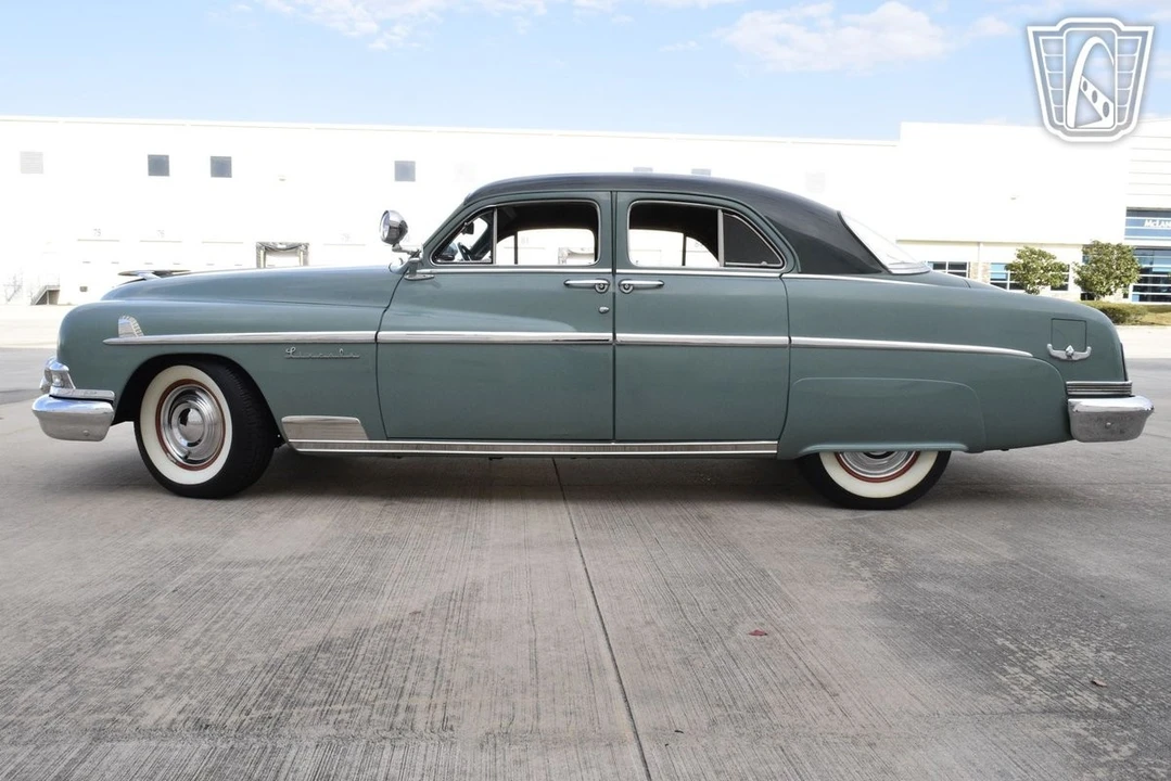 1951 Lincoln Cosmopolitan - Image 6 of 12