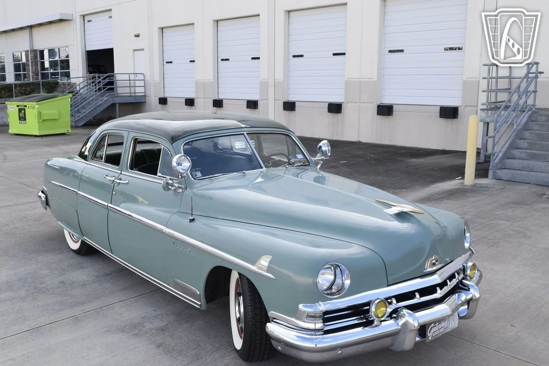 1951 Lincoln Cosmopolitan - Image 20 of 21