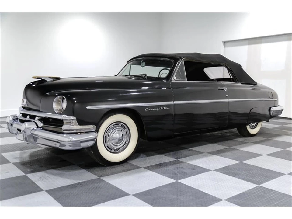 1951 Lincoln Cosmopolitan - Image 3 of 23