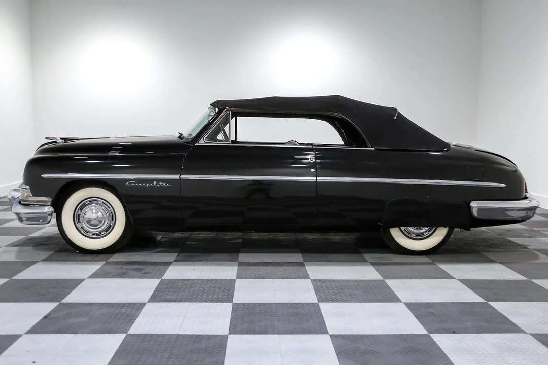 1951 Lincoln Cosmopolitan - Image 4 of 23