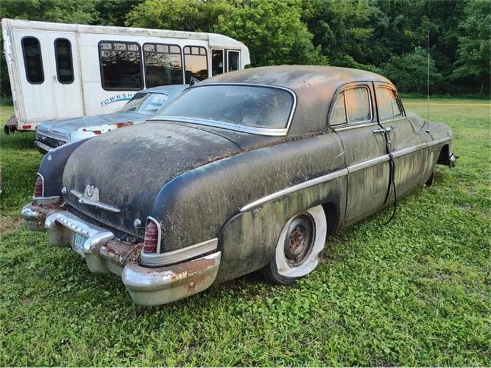 1951 Lincoln Cosmopolitan - Image 4 of 5