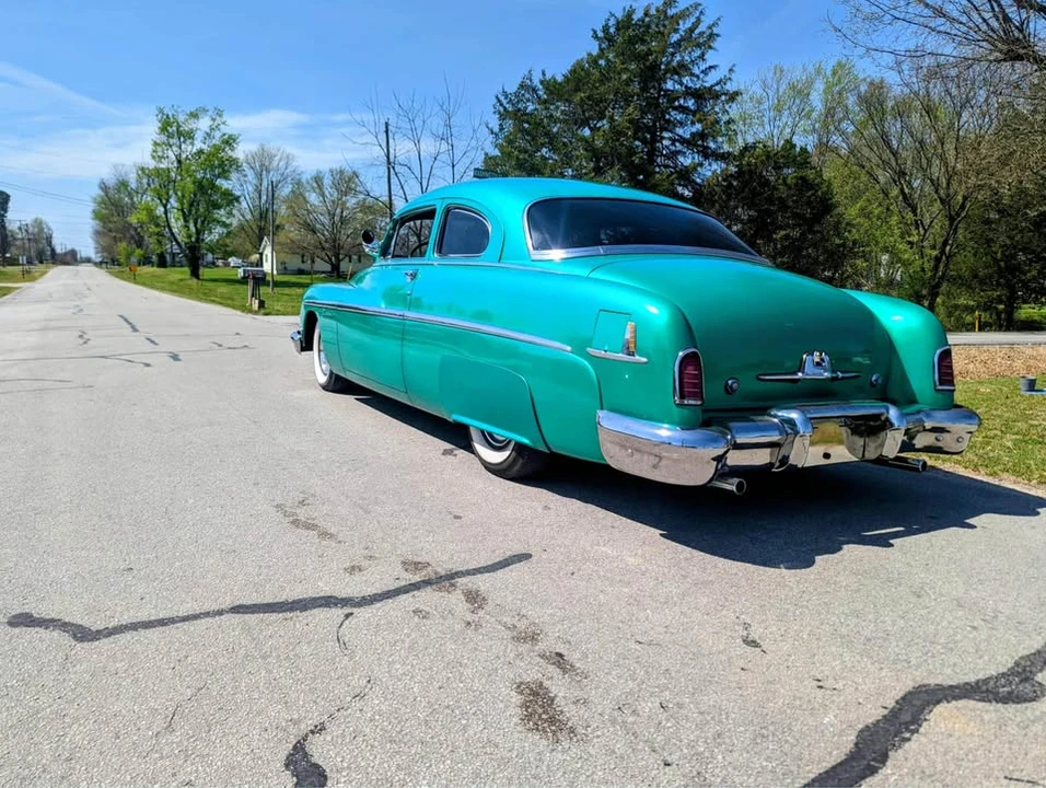 1951 Lincoln Cosmopolitan - Image 8 of 16