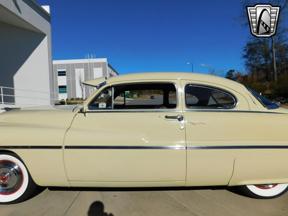 1951 Mercury Eight - Image 8 of 12