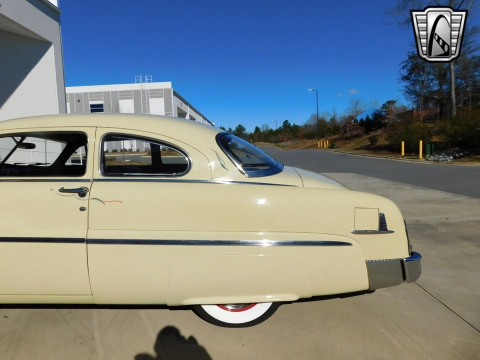 1951 Mercury Eight - Image 9 of 12