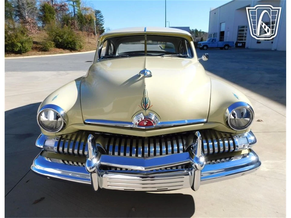 1951 Mercury Eight - Image 4 of 31