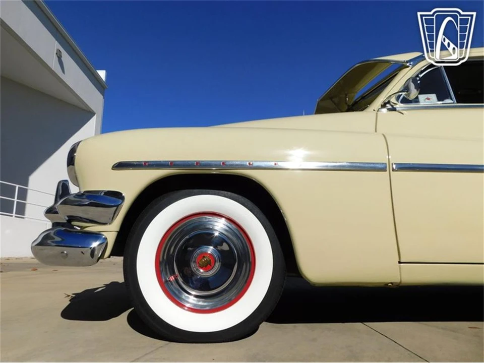 1951 Mercury Eight - Image 9 of 31