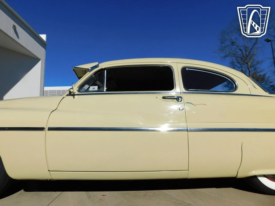 1951 Mercury Eight - Image 13 of 21