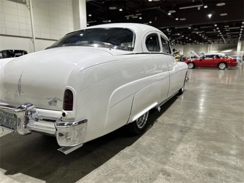 1951 Mercury Eight - Image 11 of 15