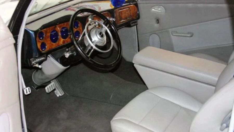 1951 Mercury Eight - Image 4 of 10