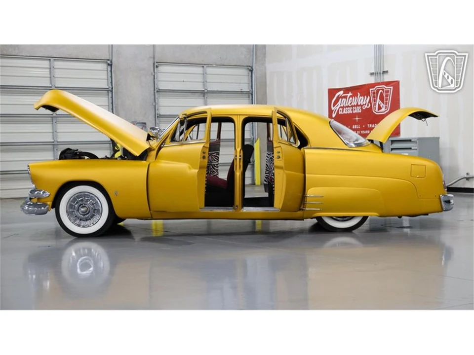 1951 Mercury Eight - Image 6 of 31