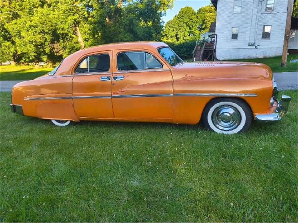 1951 Mercury Eight - Image 9 of 10