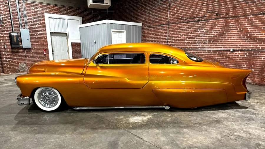 1951 Mercury Eight - Image 2 of 31