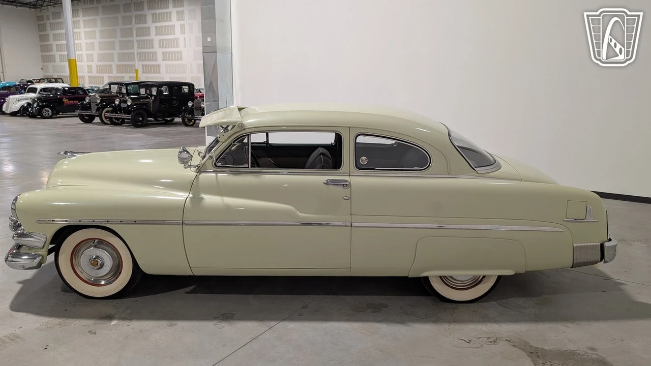 1951 Mercury Eight - Image 6 of 12