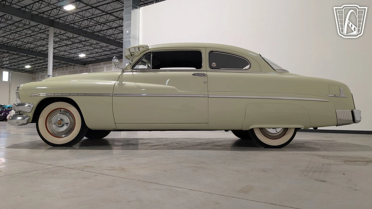 1951 Mercury Eight - Image 8 of 12