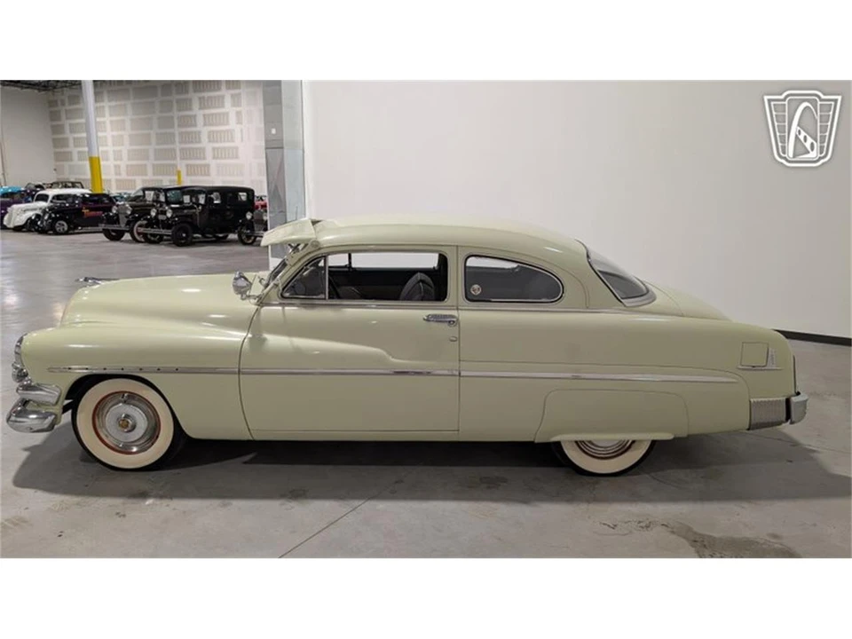 1951 Mercury Eight - Image 5 of 31