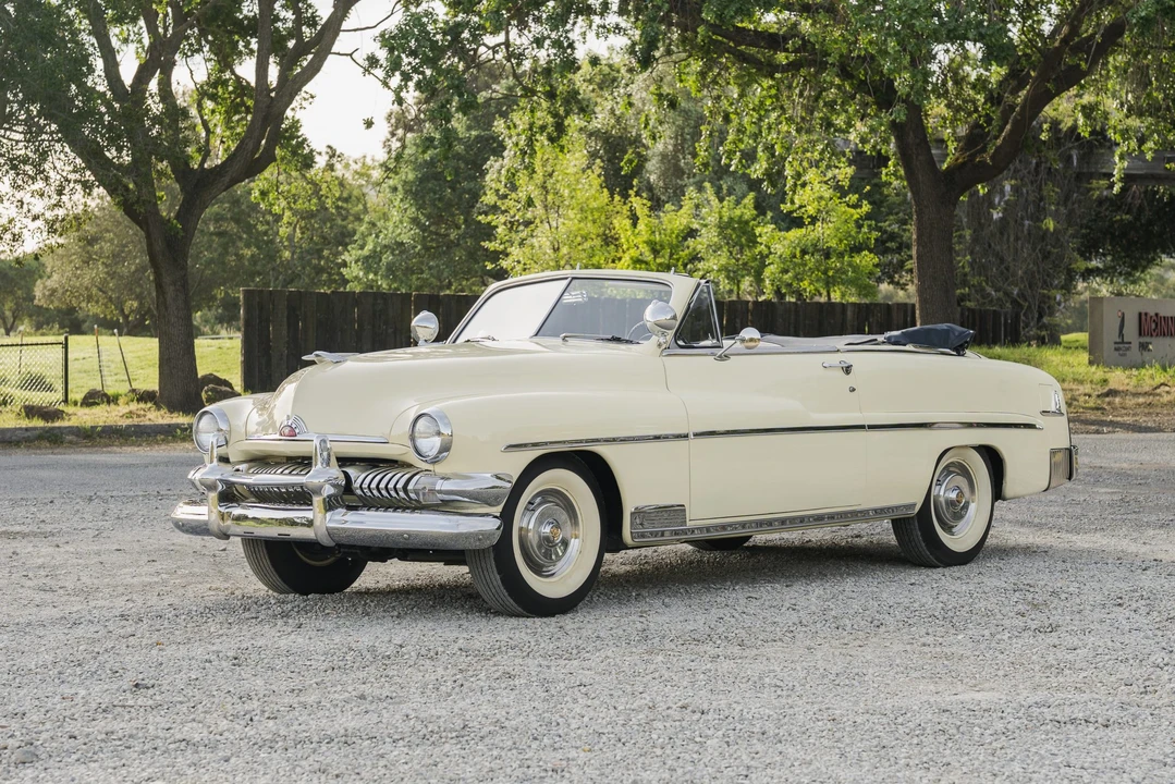 1951 Mercury Eight - Image 5 of 31