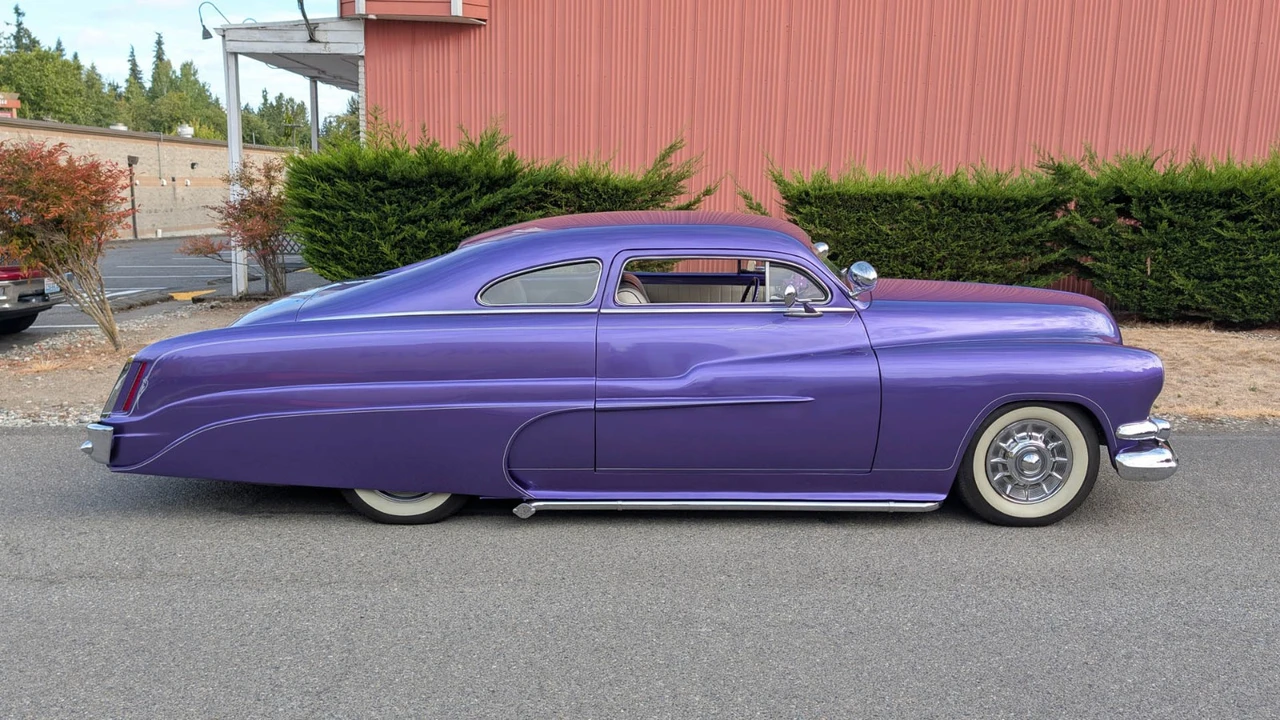 1951 Mercury Eight - Image 4 of 21