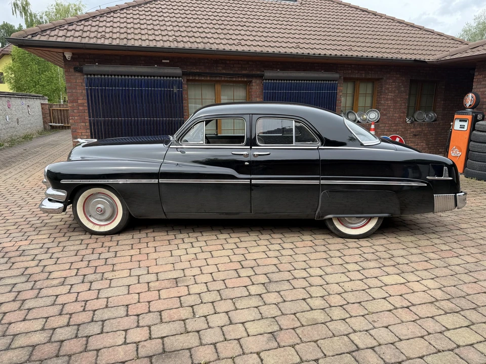 1951 Mercury Eight - Image 4 of 31