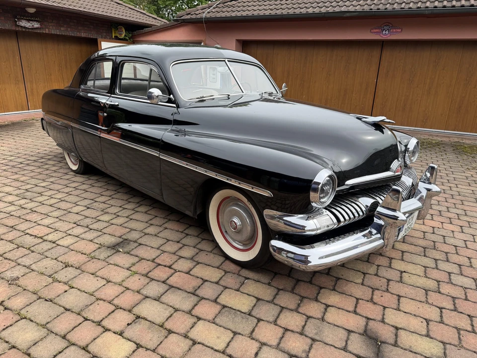 1951 Mercury Eight - Image 12 of 31