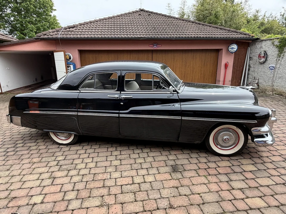 1951 Mercury Eight - Image 11 of 31